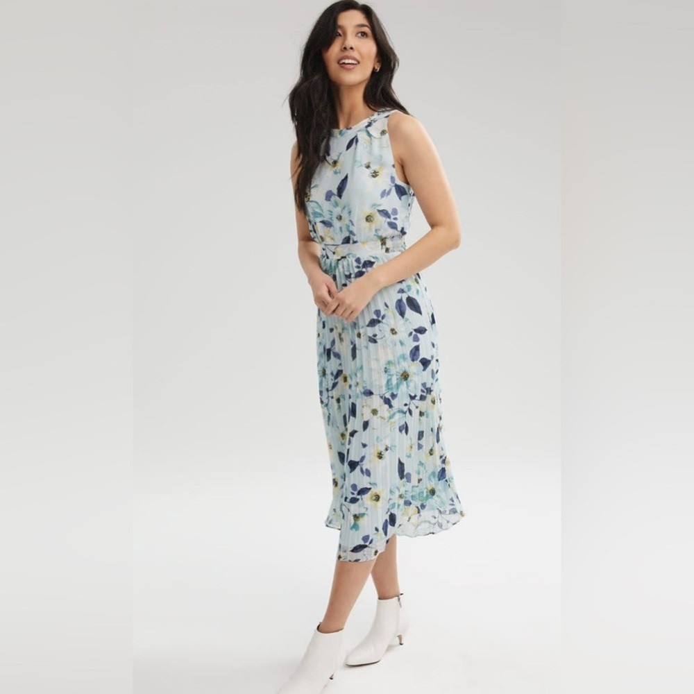 RW&CO. Sleeveless Pleated Chiffon Midi Dress Blue and Yellow